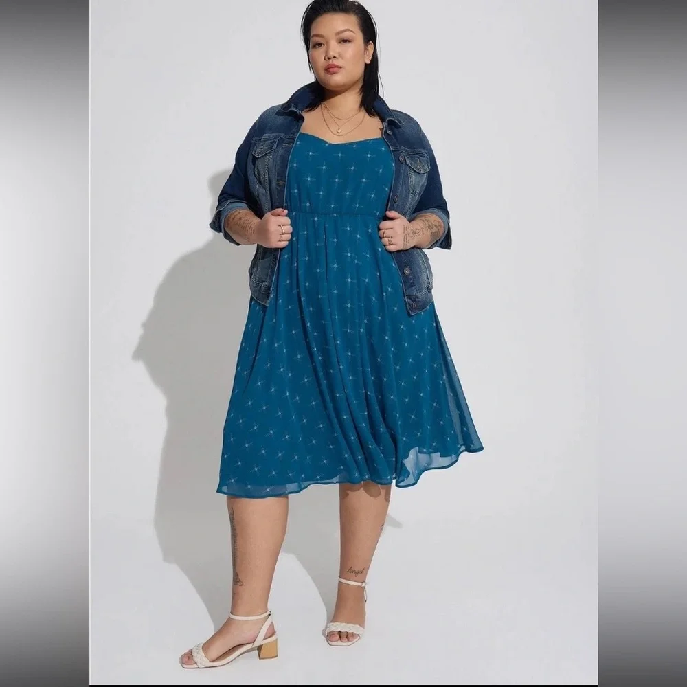 Torrid Midi Chiffon Pleated Dress Pockets Teal Starburst Flowy Elegant 4 4X 26 - Picture 2 of 16